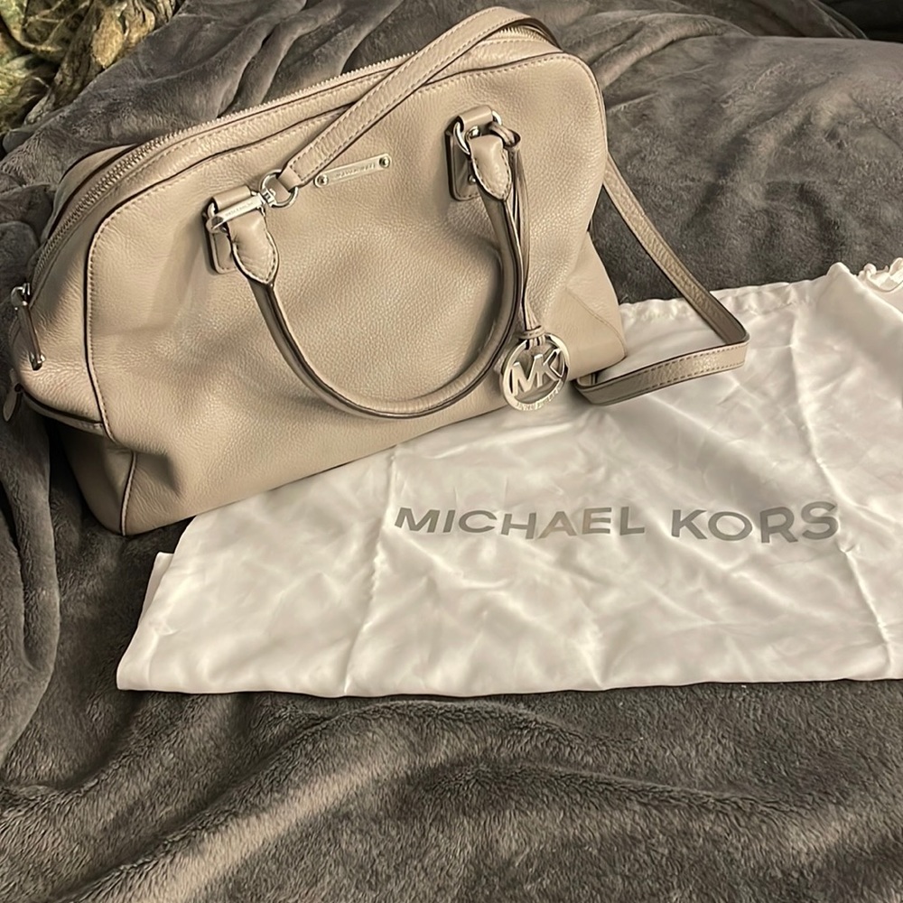 Michael kors purse